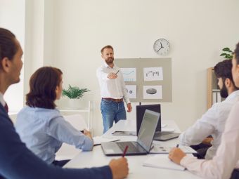 Seminar Procena radnog učinka zaposlenih i KPI Seminar Procena radnog učinka zaposlenih i KPI