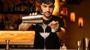koliko zaradjuje barmen